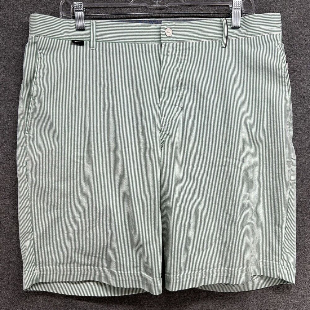 Nike Golf Shorts Mens 36 Green White Striped Dri-Fit Flat Front Zipper Pocket